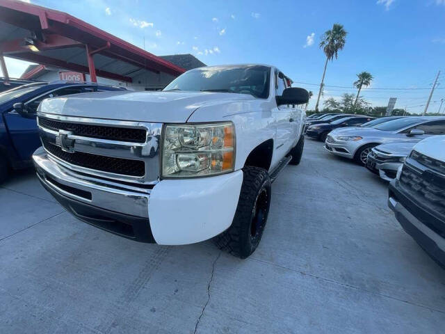chevrolet silverado 1500 2011 1GCRCPEXXBZ192202 image chevrolet silverado 1500 2011 1GCRCPEXXBZ192202 image